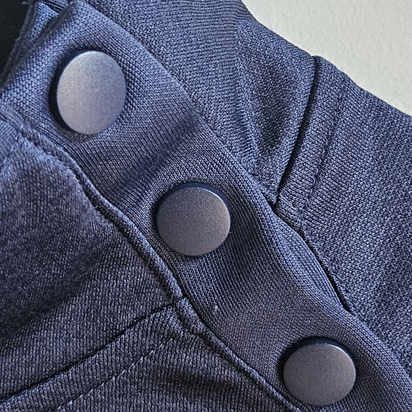 Marquette Golden Eagles Pullover in Women's Large - Picture 3 of 15